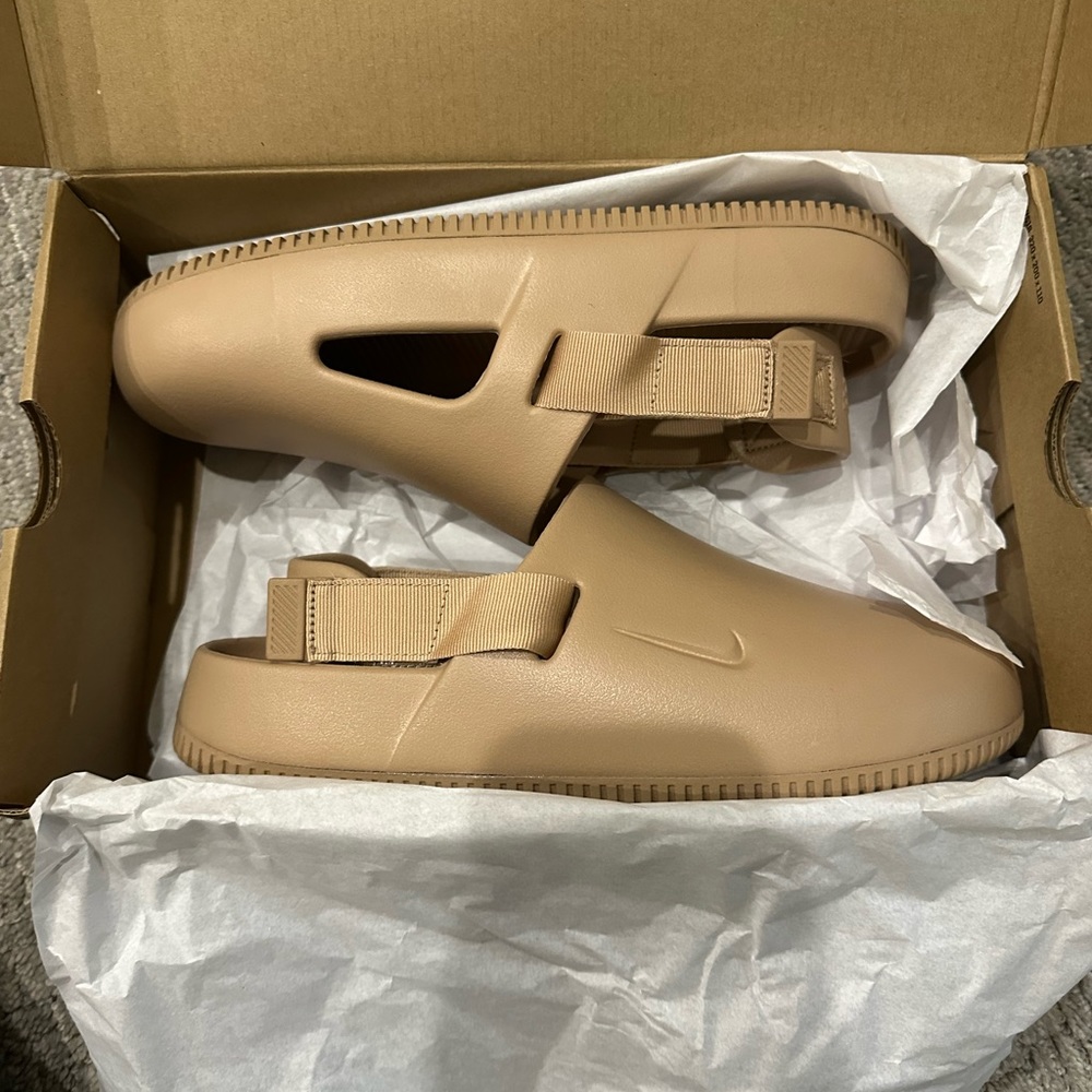 Nike mule